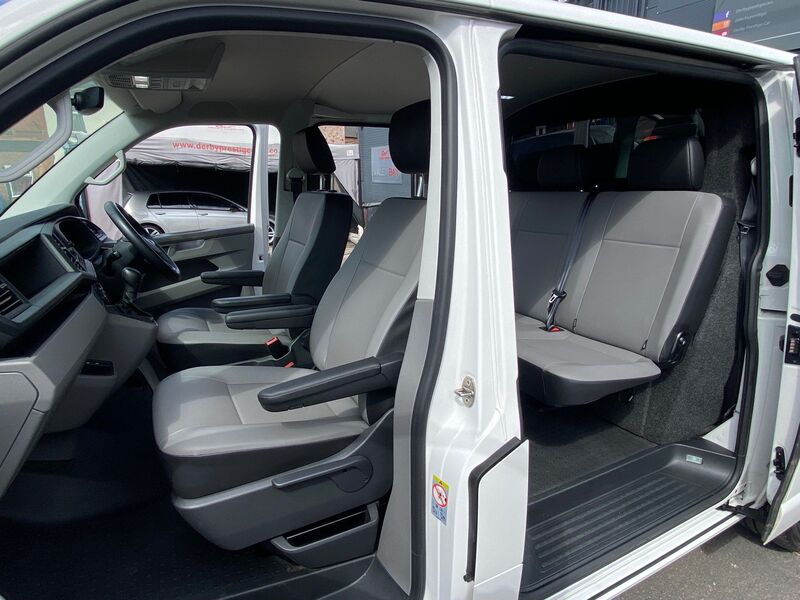 VOLKSWAGEN TRANSPORTER