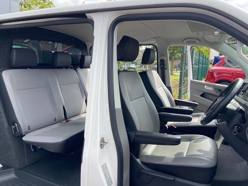 VOLKSWAGEN TRANSPORTER