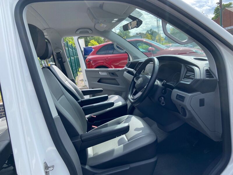 VOLKSWAGEN TRANSPORTER
