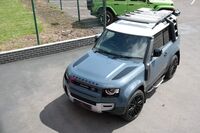 LAND ROVER DEFENDER 90