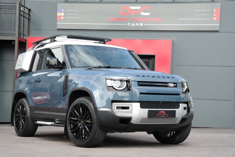 LAND ROVER DEFENDER 90
