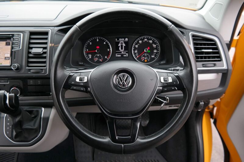 VOLKSWAGEN TRANSPORTER
