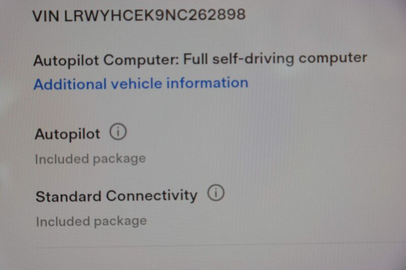 TESLA MODEL Y