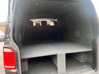 VOLKSWAGEN TRANSPORTER SPORTLINE