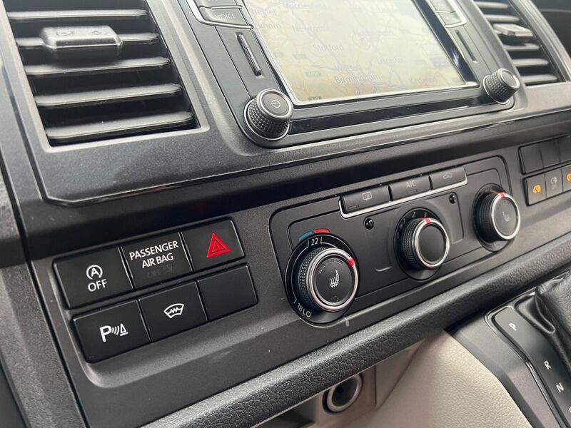 VOLKSWAGEN TRANSPORTER SPORTLINE