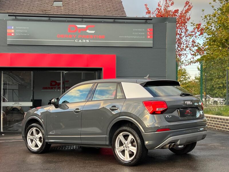 AUDI Q2