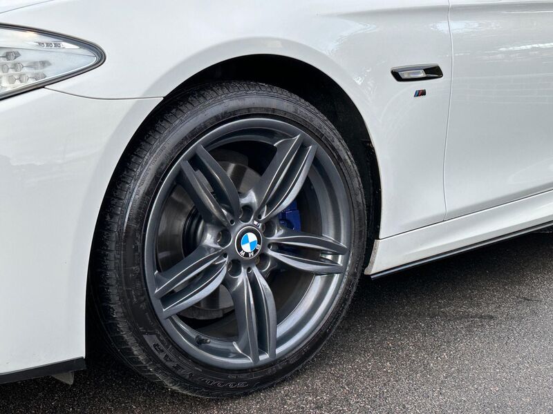 BMW 5 SERIES