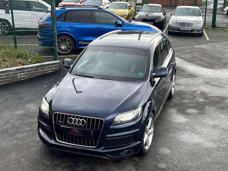 AUDI Q7