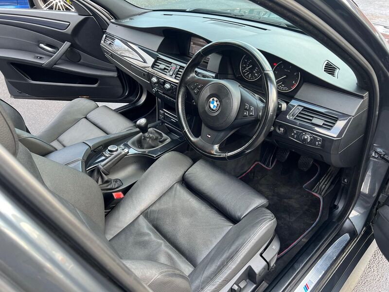 BMW 5 SERIES