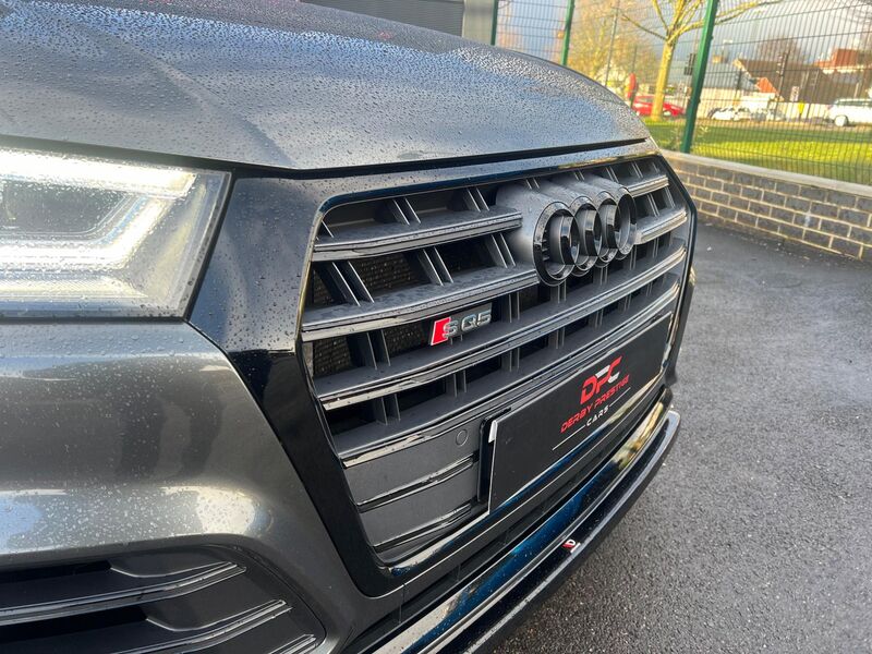 AUDI SQ5