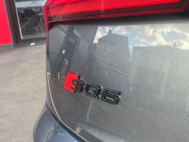 AUDI SQ5