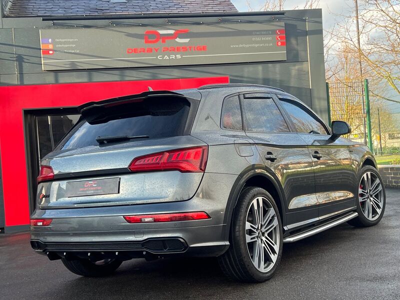 AUDI SQ5