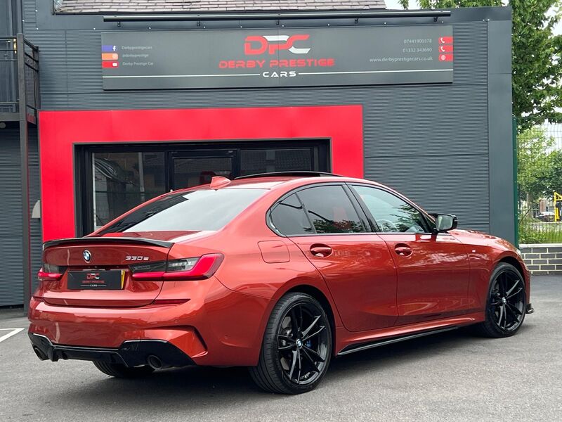 BMW 3 SERIES