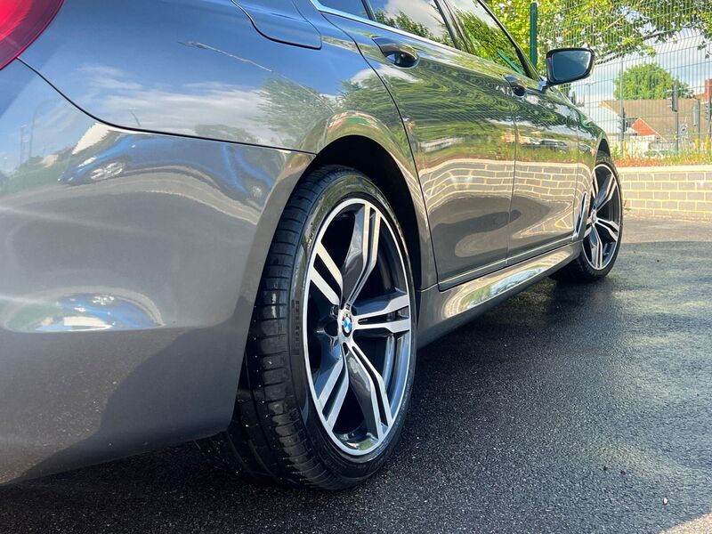 BMW 7 SERIES