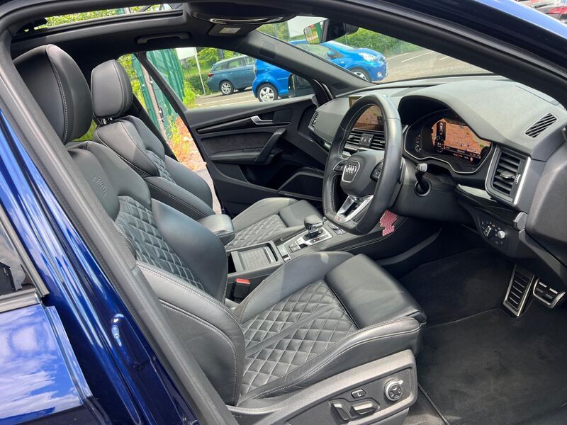 AUDI SQ5