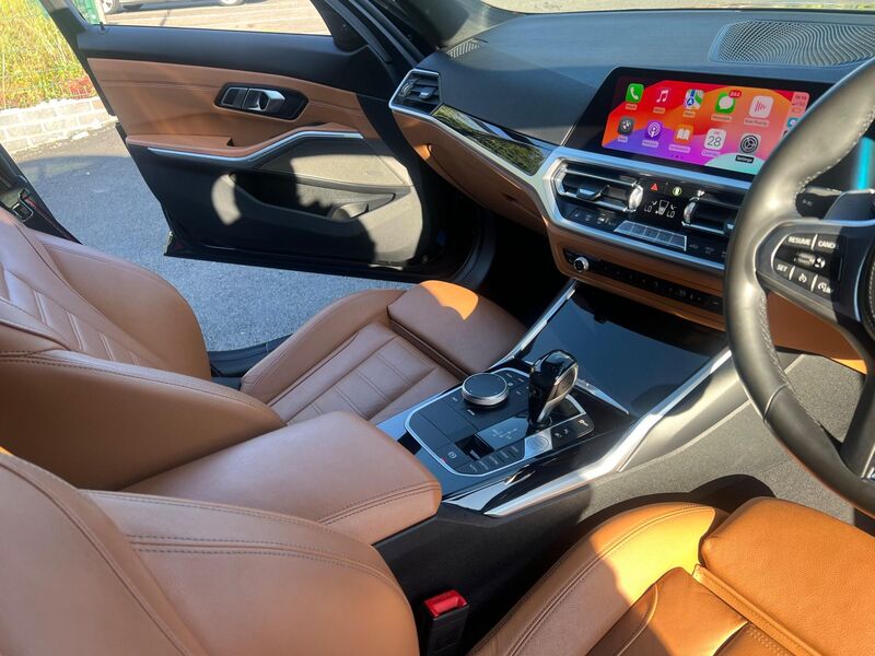 BMW 3 SERIES