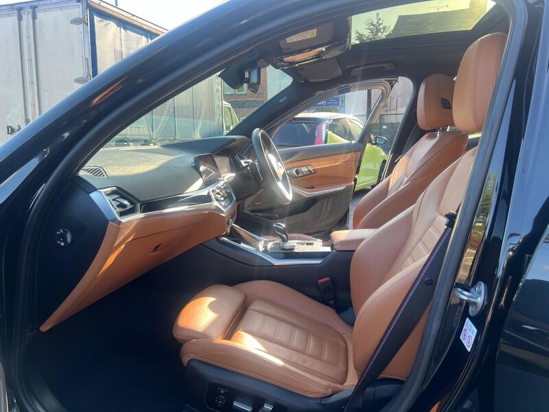 BMW 3 SERIES