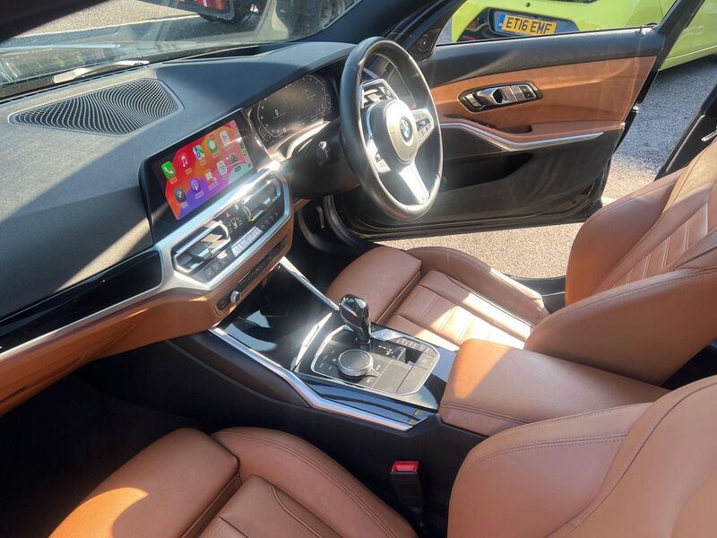BMW 3 SERIES