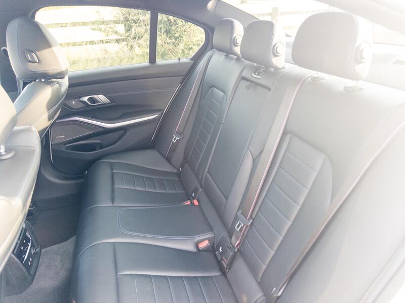 BMW 3 SERIES